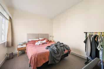 18-20 Poplar Grove, Thorndon
