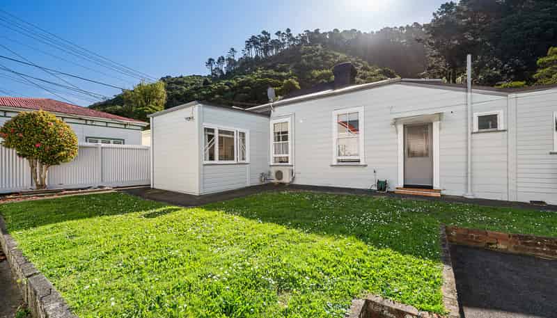 18-20 Poplar Grove, Thorndon