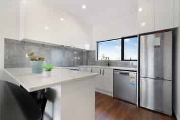 4/68 Smythe Road, Henderson