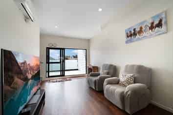 4/68 Smythe Road, Henderson