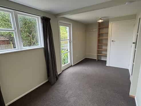 52B Melrose Road, Island Bay