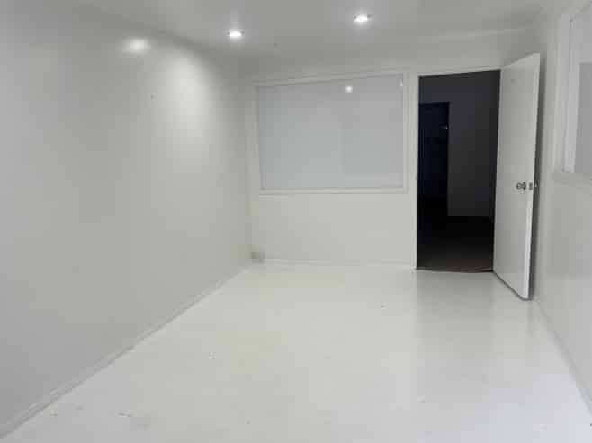 Rare workshop on Whangarei CBD fringe