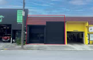 Rare workshop on Whangarei CBD fringe