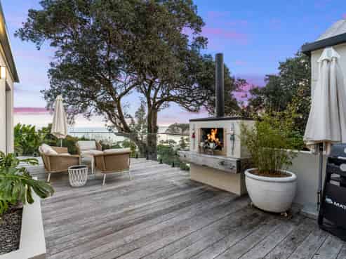 10 Zita Avenue, Matakatia