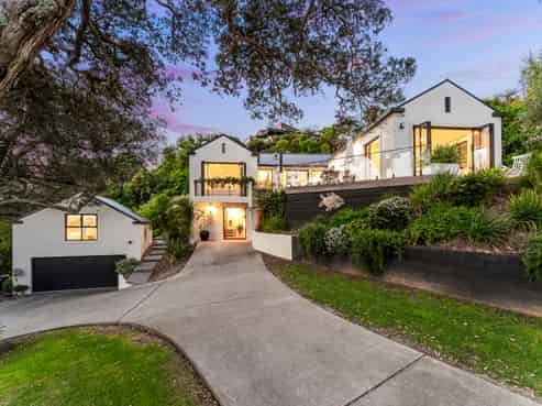 10 Zita Avenue, Matakatia