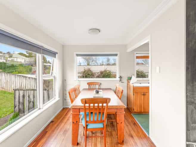 130 Brooklands Road, Brooklands