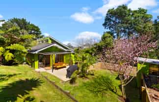 18b Mayfair Place, Westown