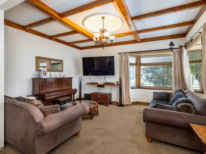 44 Margaret Avenue, Mount Albert