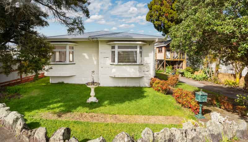 44 Margaret Avenue, Mount Albert