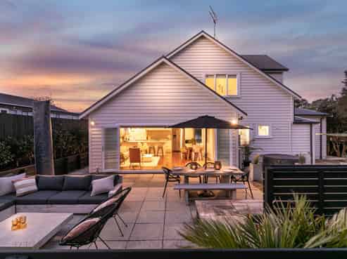 19 Greenhithe Road, Greenhithe