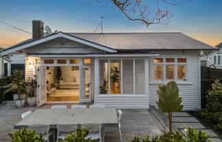 16 Walmer Road, Point Chevalier