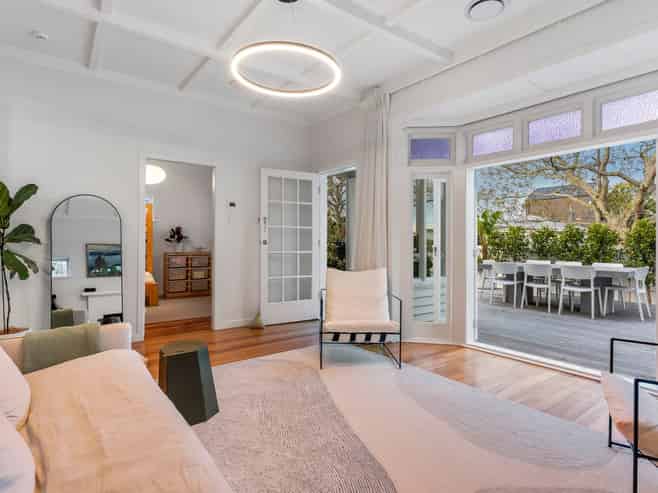 16 Walmer Road, Point Chevalier