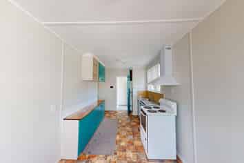 27 Goldsmith Crescent, Levin