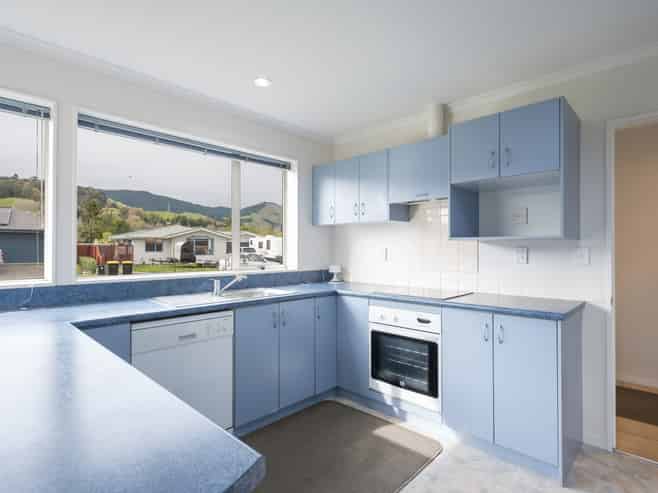 17 Covent Drive, Stoke