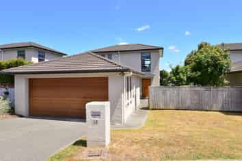 12 Keepers Drive, Gulf Harbour