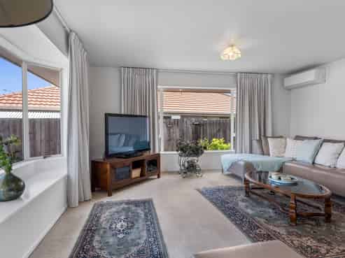 4 Rosaline Frank Street, Stoke