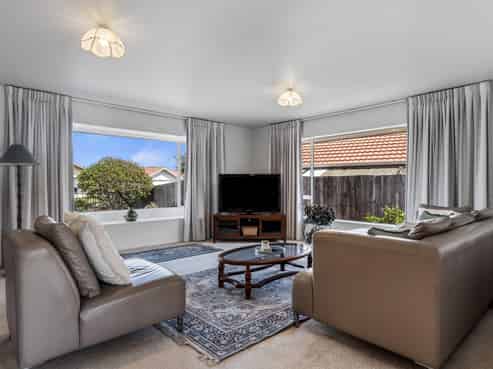 4 Rosaline Frank Street, Stoke