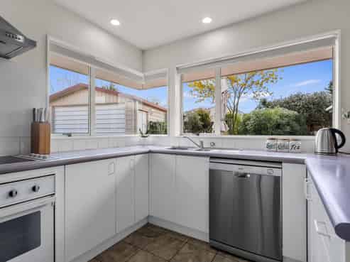 4 Rosaline Frank Street, Stoke