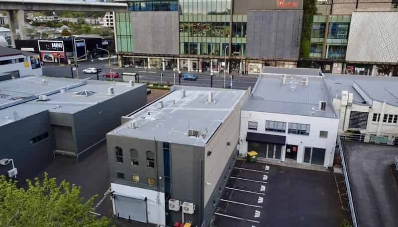 402 Broadway, Newmarket