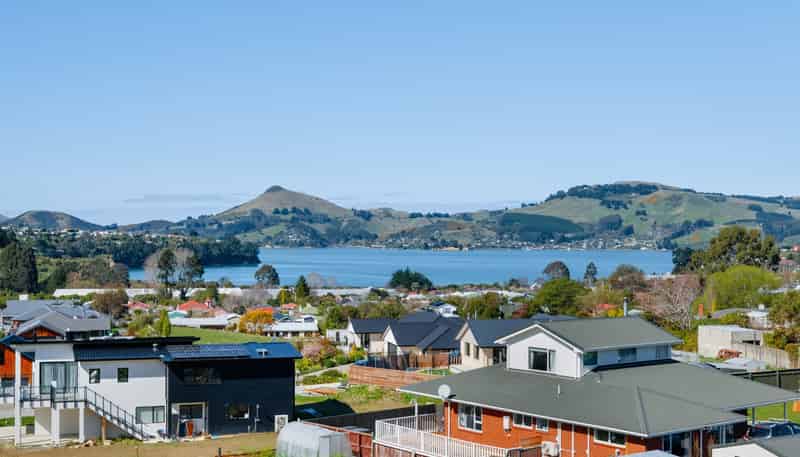 14 Goddard Way, Sawyers Bay