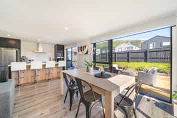 1 Taraiti Crescent, Porirua
