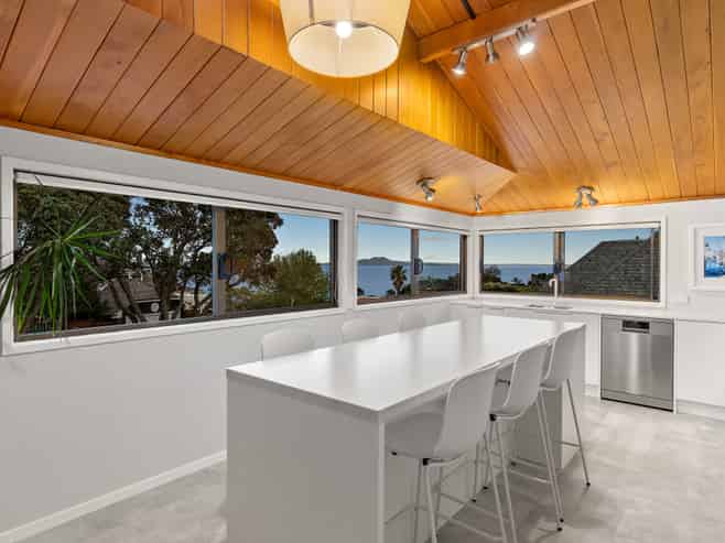 2/33 Sharon Road, Torbay