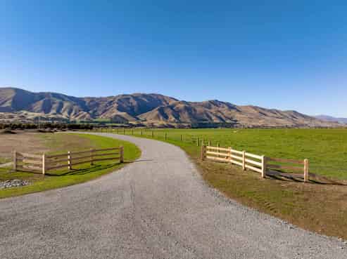 Lots 1-4 Luggate to Cromwell Road, Luggate