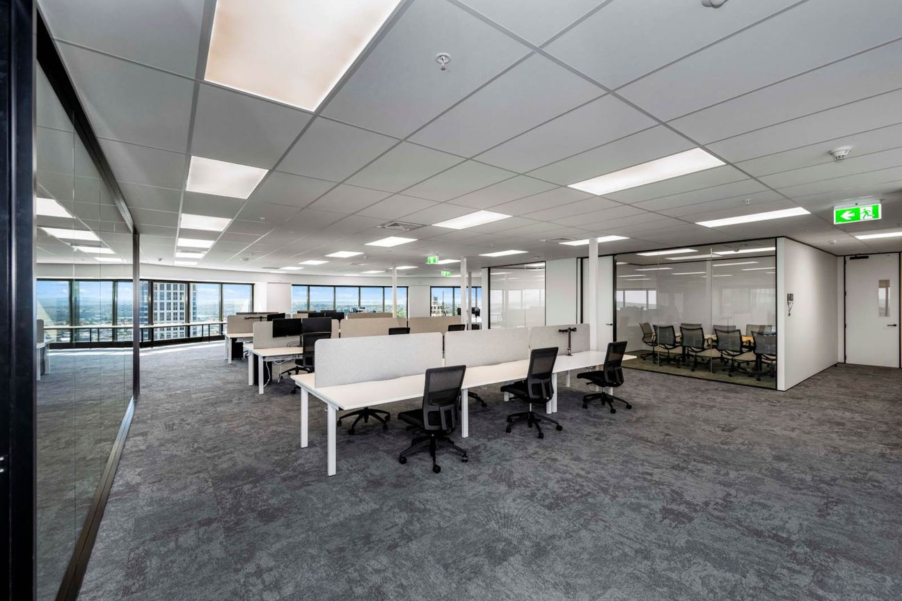 PREMIUM OFFICE SPACE IN THE HEART OF AUCKLAND CBD - Fler