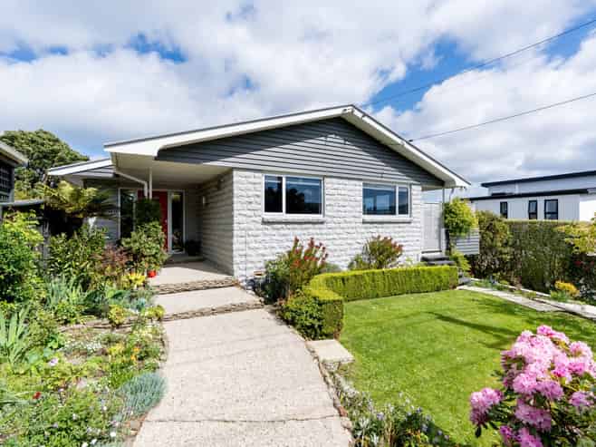 11 Braeburn Street, Vauxhall