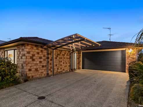 13 Mccall Drive, Waiuku