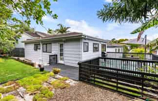 2/4 Kupari Place, Totara Vale
