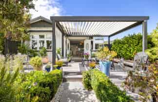 8a Celia Street, Redcliffs