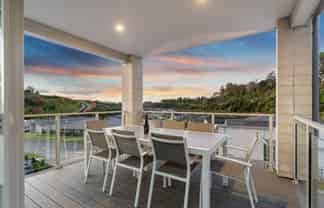 3 Kihona Rise, Pyes Pa