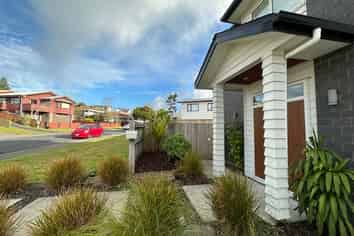 77 Granville Drive, Massey
