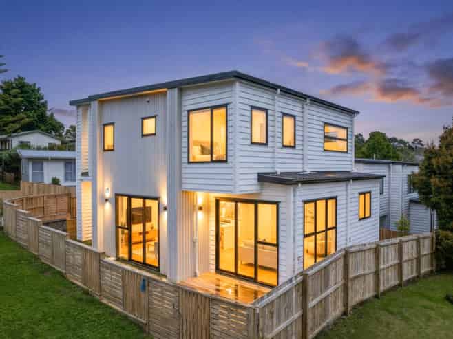 7A Hewlett Road, Massey
