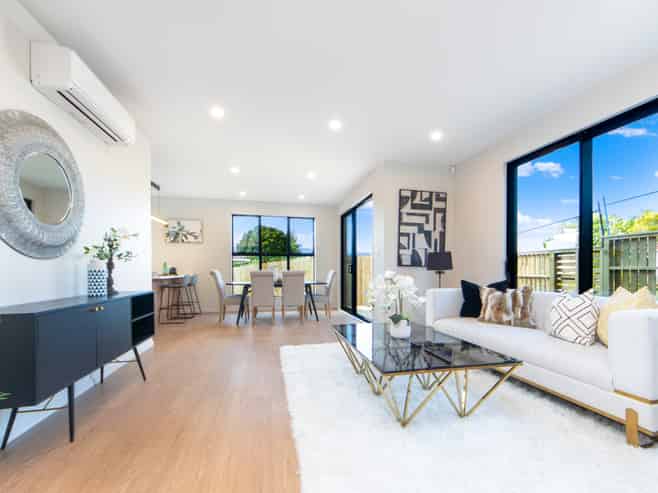 7A Hewlett Road, Massey