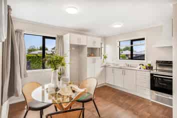 55C Thomas Road, Huntington