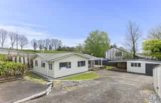 1 Branch Road, Welbourn