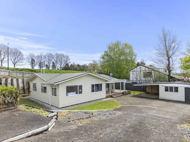 1 Branch Road, Welbourn
