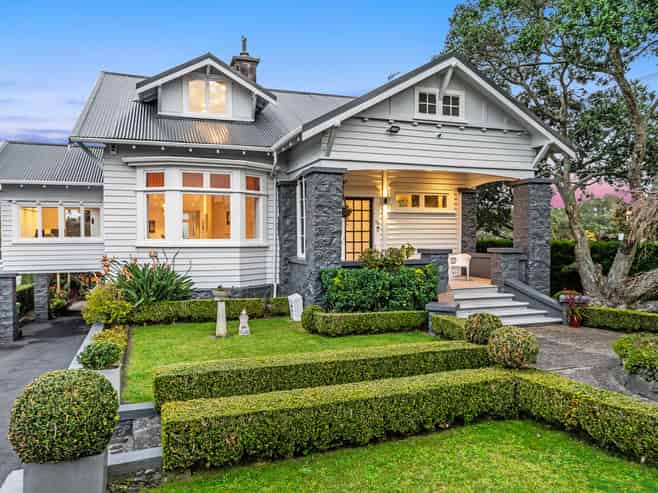 98 Owens Road, Epsom