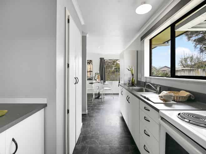 10 Raleigh Avenue, Fairview Downs