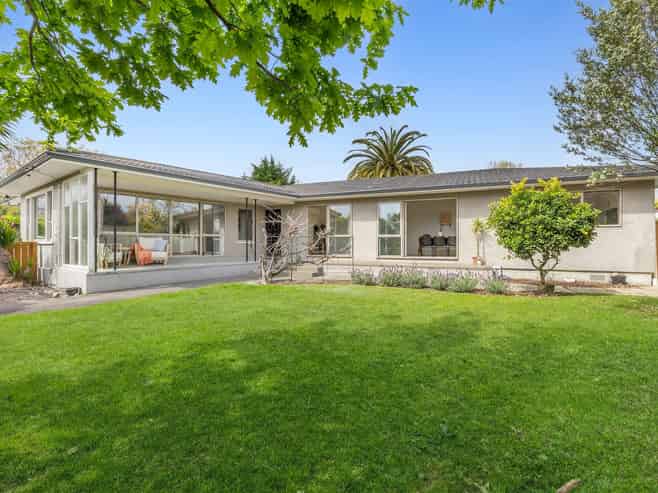 7 Neale Avenue, Stoke