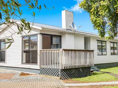 123 Riverpark Crescent, Henderson