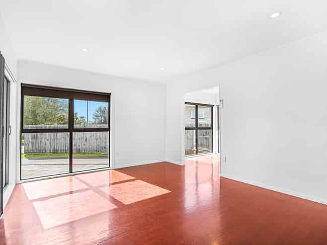 123 Riverpark Crescent, Henderson