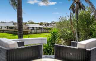 1/49 Millhouse Drive, Northpark