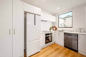 4/16 Derby Street, SAINT ALBANS