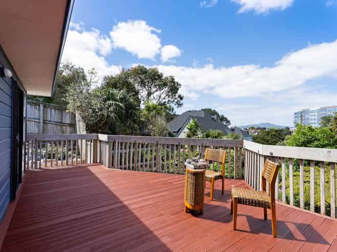 17A  Rangitoto Terrace, Milford