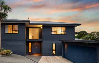 17A  Rangitoto Terrace, Milford