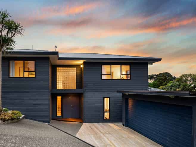 17A  Rangitoto Terrace, Milford