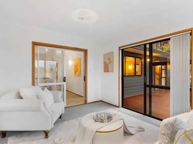 17A  Rangitoto Terrace, Milford